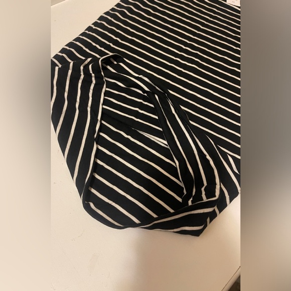 Loft pencil skirt brand new with tag size xsmall - Picture 2 of 9